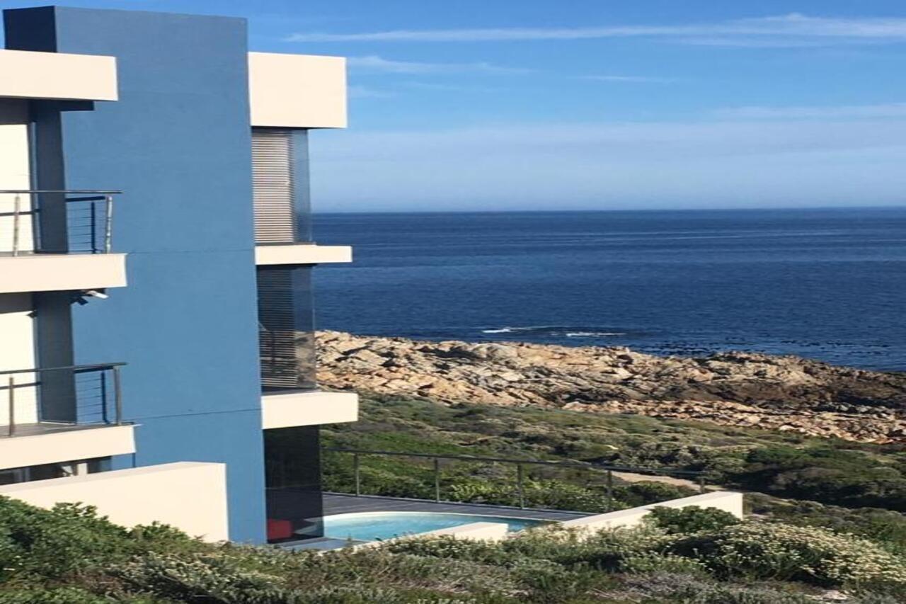 Royal Albatros Apartment Гансбаи Екстериор снимка